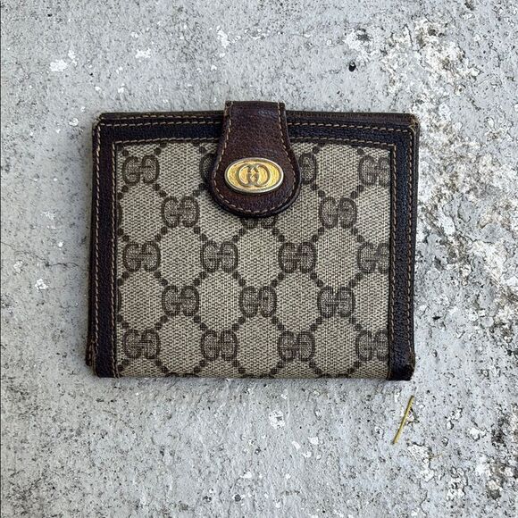 Vintage Gucci wallet - Picture 1 of 8
